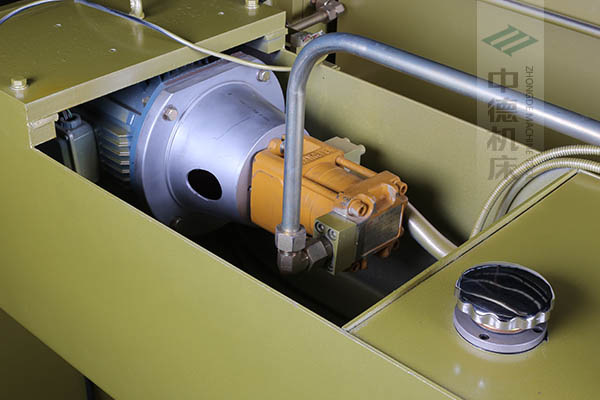 ZDP-4022半內(nèi)裝式西門子電機油泵,動力強勁澎湃,并有效控制噪音.jpg ZDP-4022半內(nèi)裝式西門子電機油泵,動力強勁澎湃,并有效控制噪音.jpg
